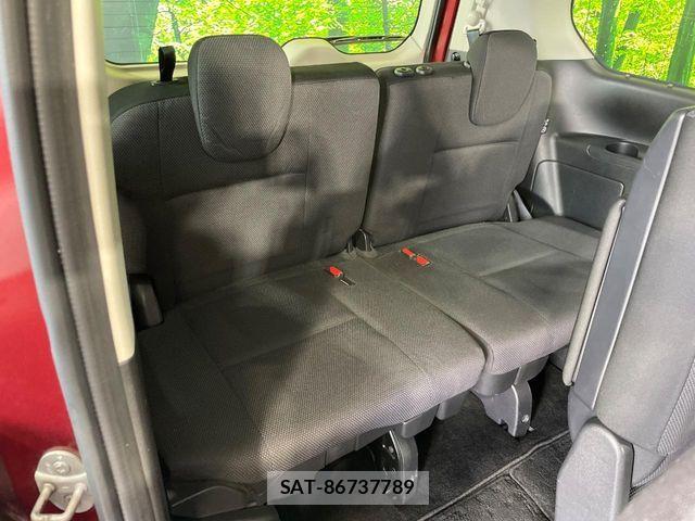 Nissan SERENA 2016-11 8831505-9
