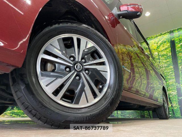 Nissan SERENA 2016-11 8831505-13
