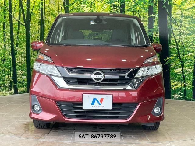 Nissan SERENA 2016-11 8831505-14
