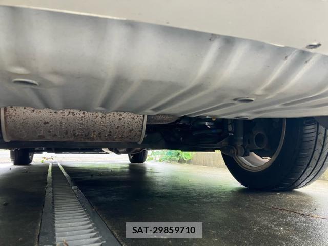 Nissan SERENA 2014-05 8831526-9