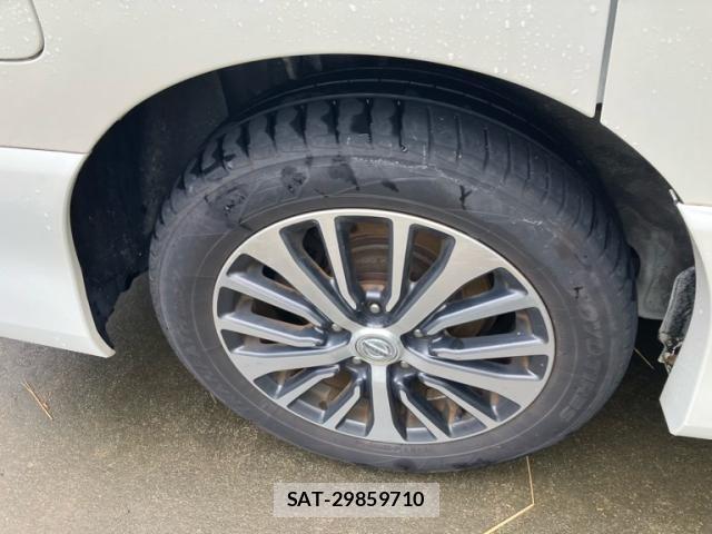 Nissan SERENA 2014-05 8831526-2