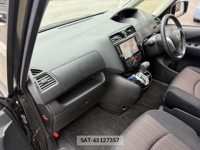 Nissan SERENA 2014-10 8831504-10