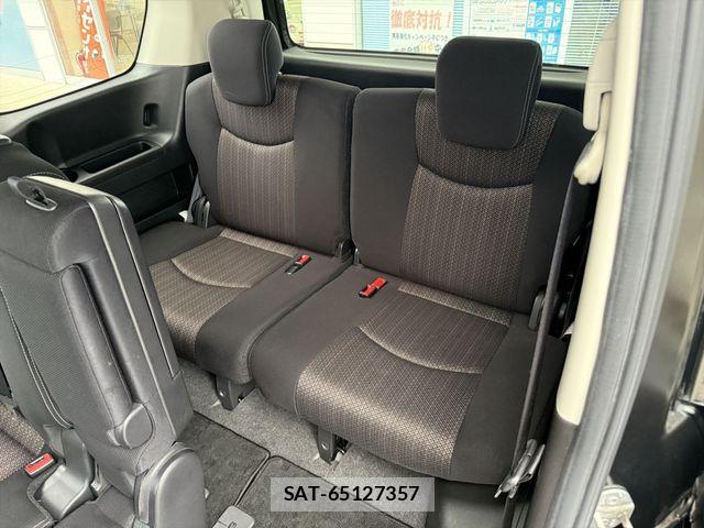 Nissan SERENA 2014-10 8831504-15