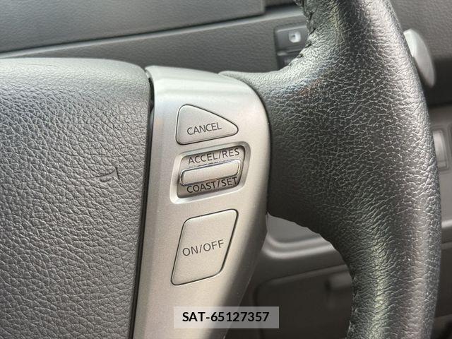Nissan SERENA 2014-10 8831504-28