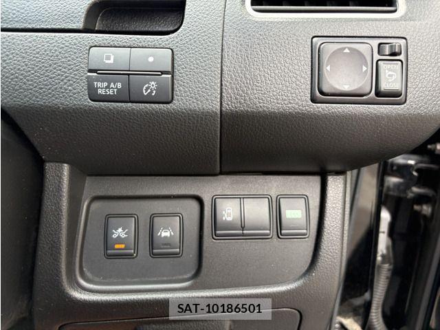 Nissan SERENA 2014-02 8831517-6
