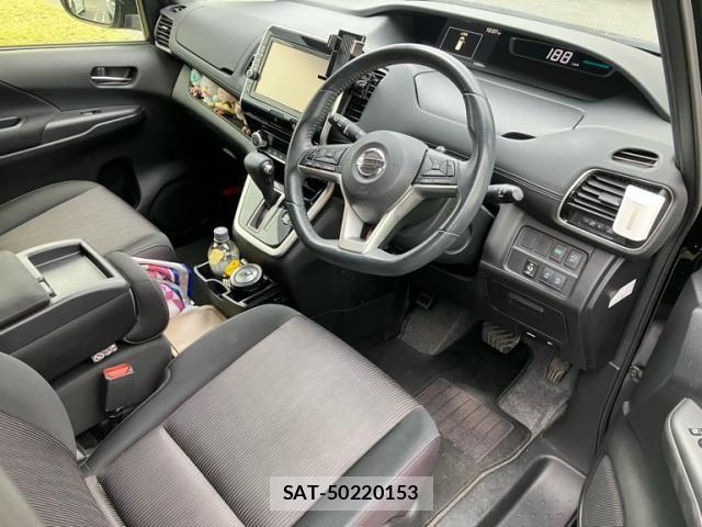 Nissan SERENA 2017-02 8831507-9