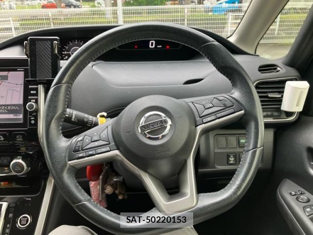 Nissan SERENA 2017-02 8831507-22