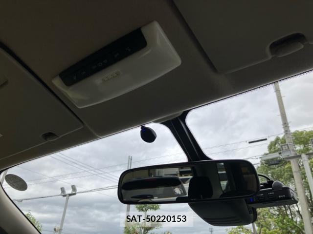 Nissan SERENA 2017-02 8831507-26