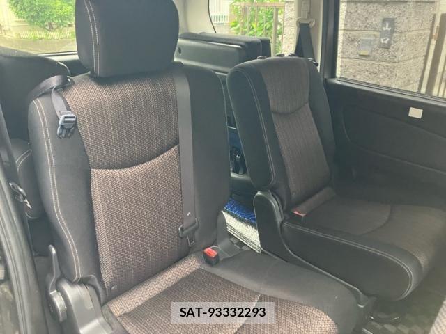 Nissan SERENA 2014-03 8831524-15