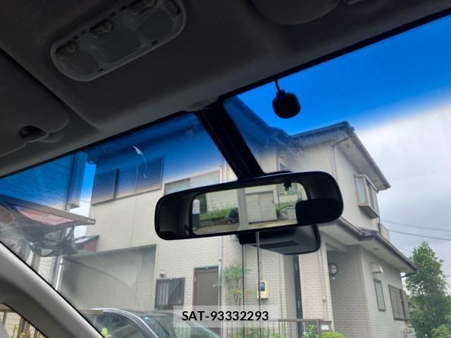 Nissan SERENA 2014-03 8831524-23