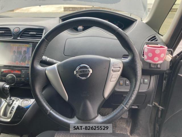 Nissan SERENA 2015-07 8831525-15