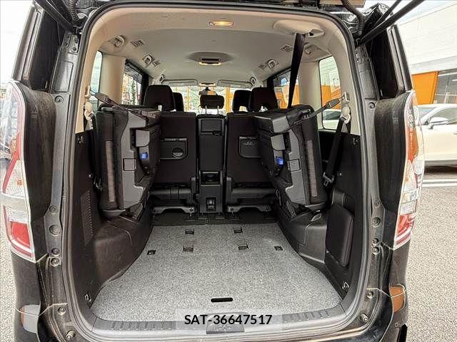 Nissan SERENA 2020-06 8831485-18