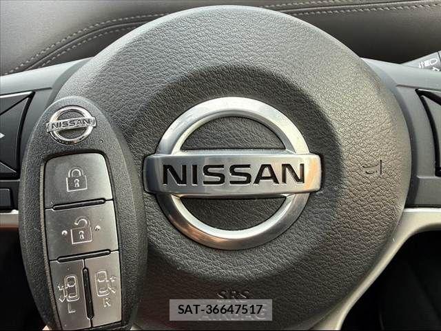 Nissan SERENA 2020-06 8831485-2