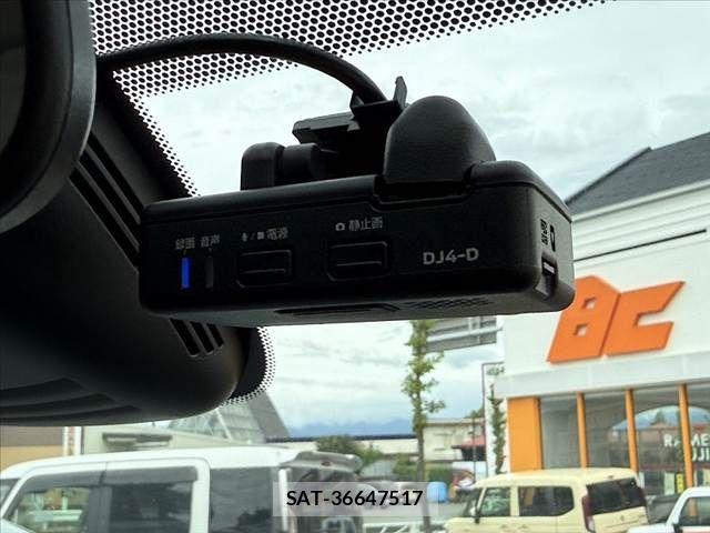 Nissan SERENA 2020-06 8831485-29
