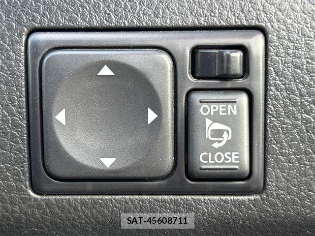 Nissan SERENA 2016-06 8831500-21