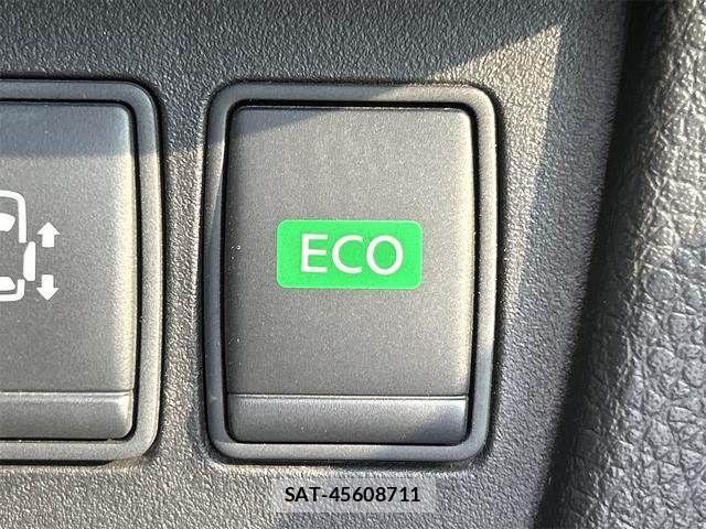 Nissan SERENA 2016-06 8831500-22