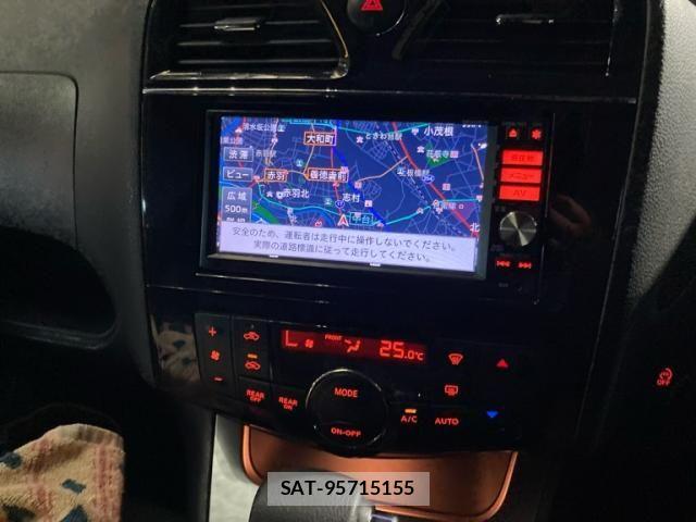 Nissan SERENA 2014-03 8831509-14