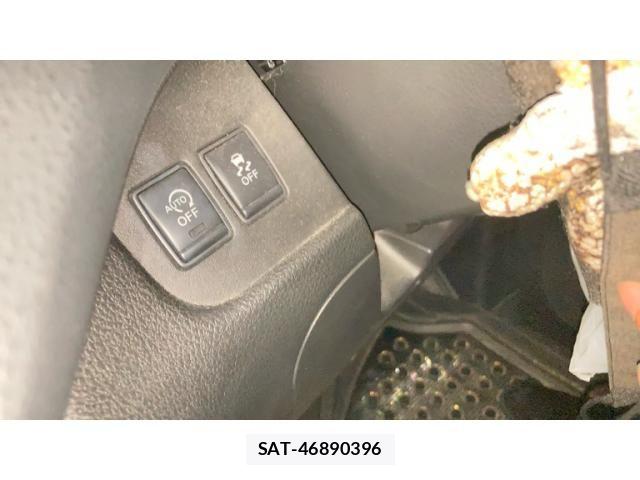Nissan SERENA 2013-09 8831523-14