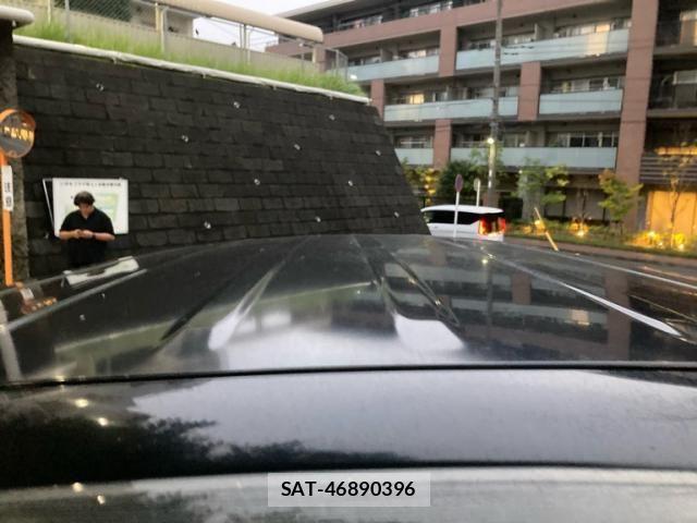 Nissan SERENA 2013-09 8831523-21