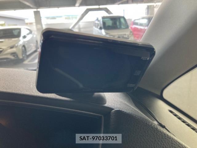 Nissan SERENA 2016-05 8831520-23