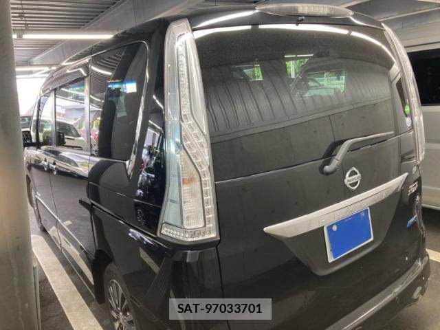 Nissan SERENA 2016-05 8831520-3