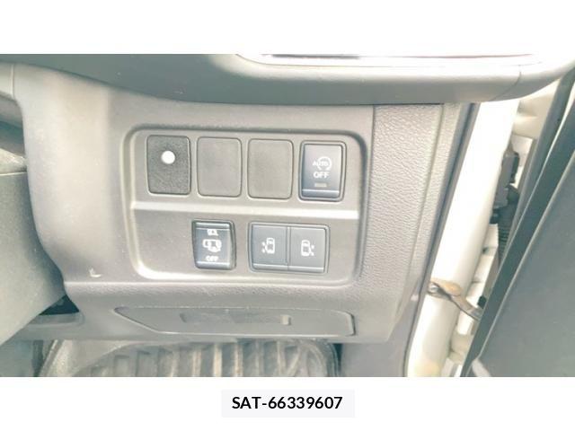 Nissan SERENA 2018-11 8831503-7