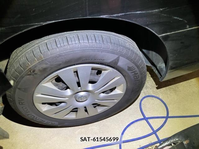 Nissan SERENA 2013-08 8831516-10