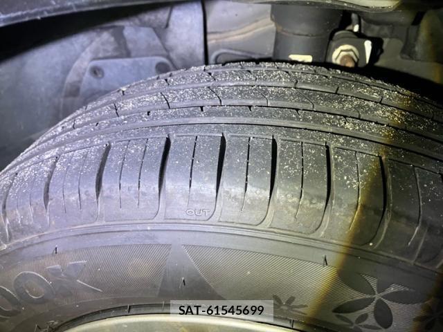 Nissan SERENA 2013-08 8831516-13
