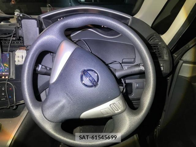 Nissan SERENA 2013-08 8831516-16