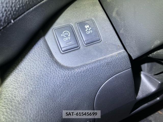 Nissan SERENA 2013-08 8831516-22