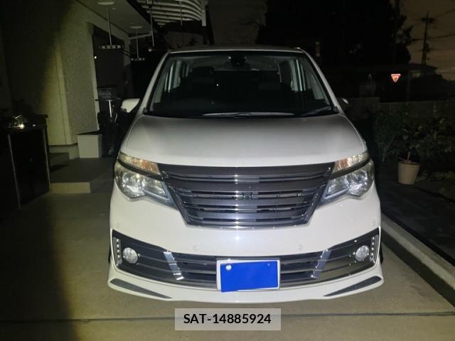 Nissan SERENA 2014-01 8831522-0