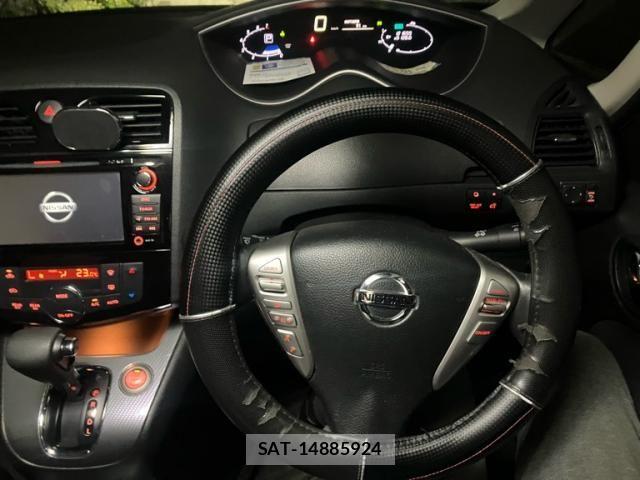 Nissan SERENA 2014-01 8831522-16