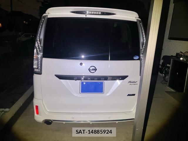 Nissan SERENA 2014-01 8831522-3