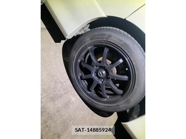Nissan SERENA 2014-01 8831522-8