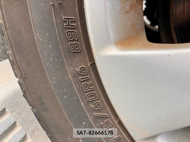 Nissan SERENA 2013-03 8831529-9