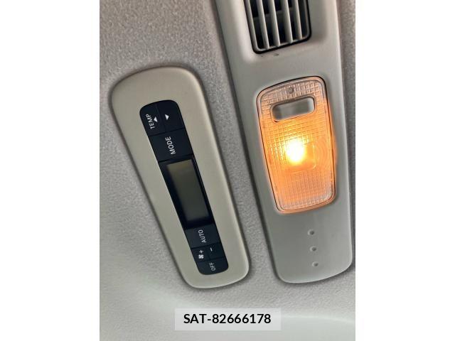 Nissan SERENA 2013-03 8831529-13