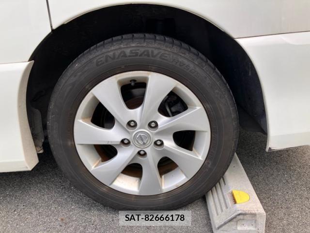 Nissan SERENA 2013-03 8831529-5