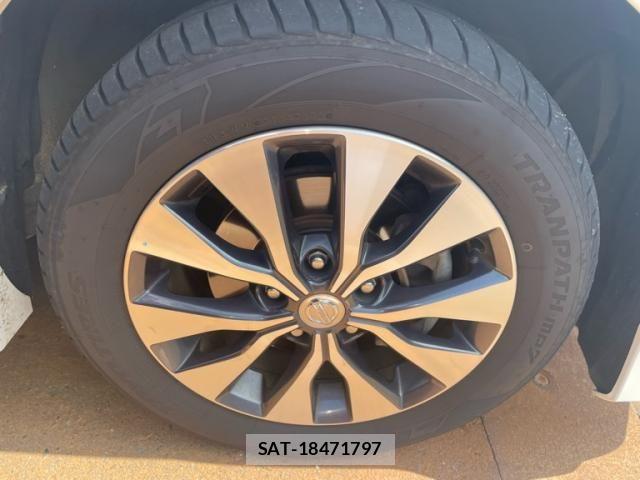 Nissan SERENA 2017-12 8831508-6