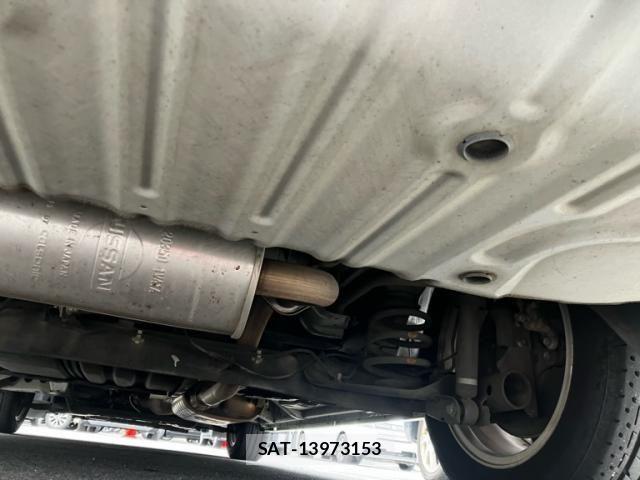 Nissan SERENA 2015-12 8850615-9