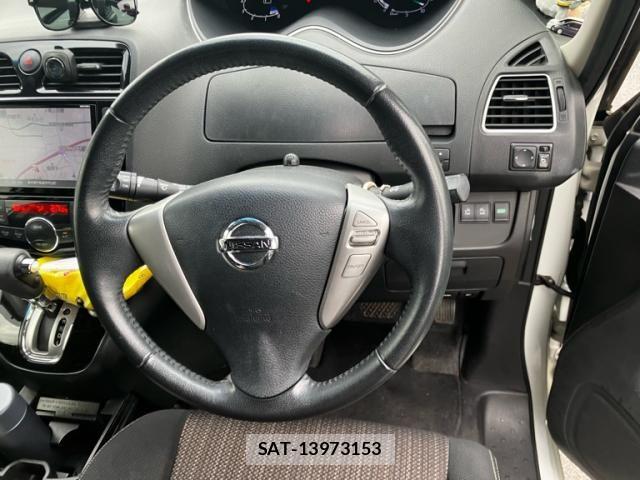 Nissan SERENA 2015-12 8850615-18