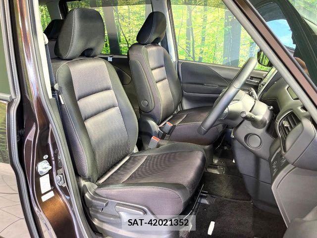 Nissan SERENA 2016-11 8849944-8