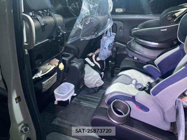 Nissan SERENA 2014-01 8850617-10