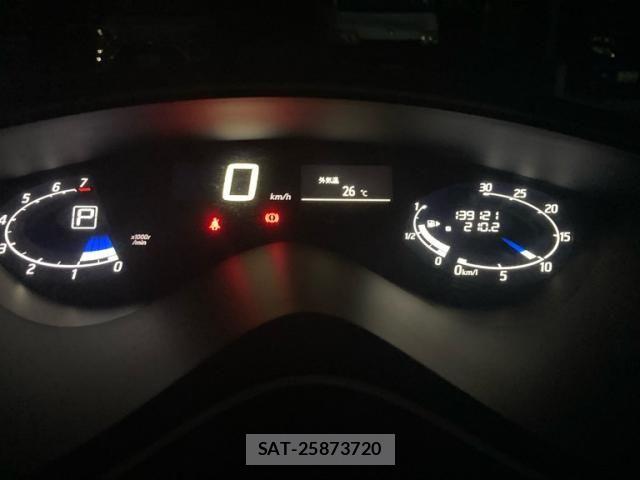 Nissan SERENA 2014-01 8850617-19