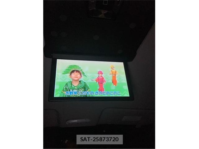 Nissan SERENA 2014-01 8850617-22