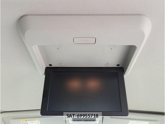 Nissan SERENA 2017-08 8850609-16