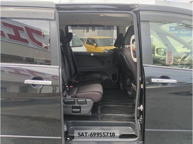 Nissan SERENA 2017-08 8850609-20