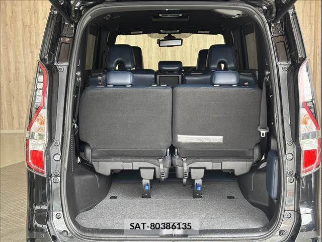 Nissan SERENA 2021-06 8850608-12