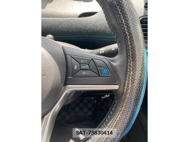 Nissan SERENA 2017-04 8849911-18