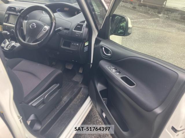 Nissan SERENA 2013-04 8850618-13