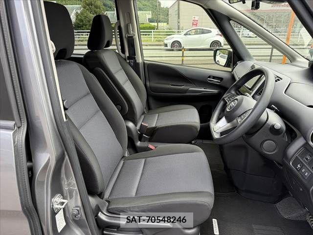 Nissan SERENA 2022-08 8850002-15